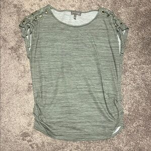 Luxology Women's Gray Short Sleeve Top with Grommet Details